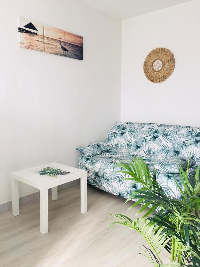 studio 25m2 climatisé - wifi gratuit - situé 150 metres mer - parking - avec balcon La Grande-Motte Exterior foto